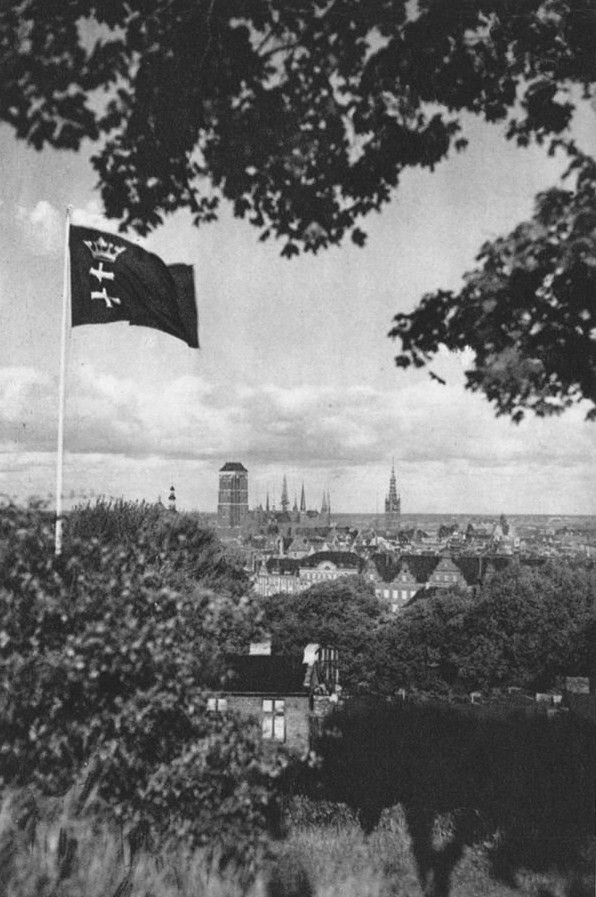 Danzig Flag and City 